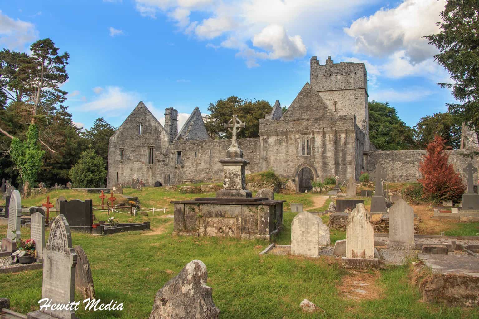 Ring of Kerry Guide - Muckross Abbey