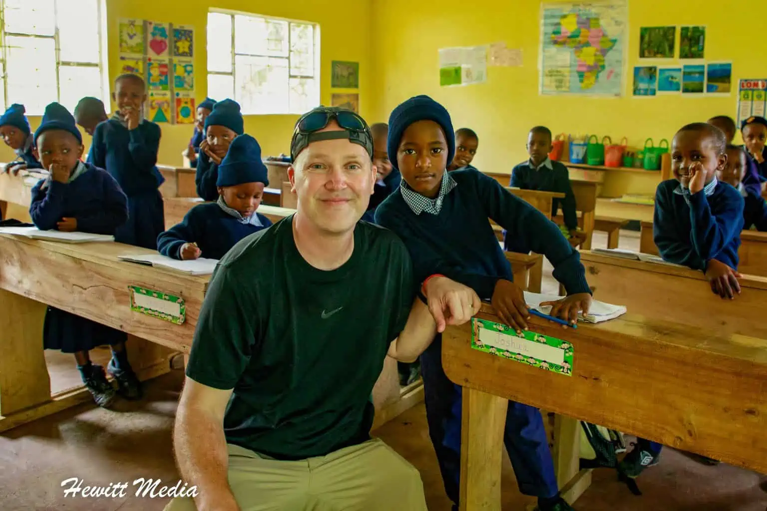 Give Back When Traveling - Visiting a School in Tanzania