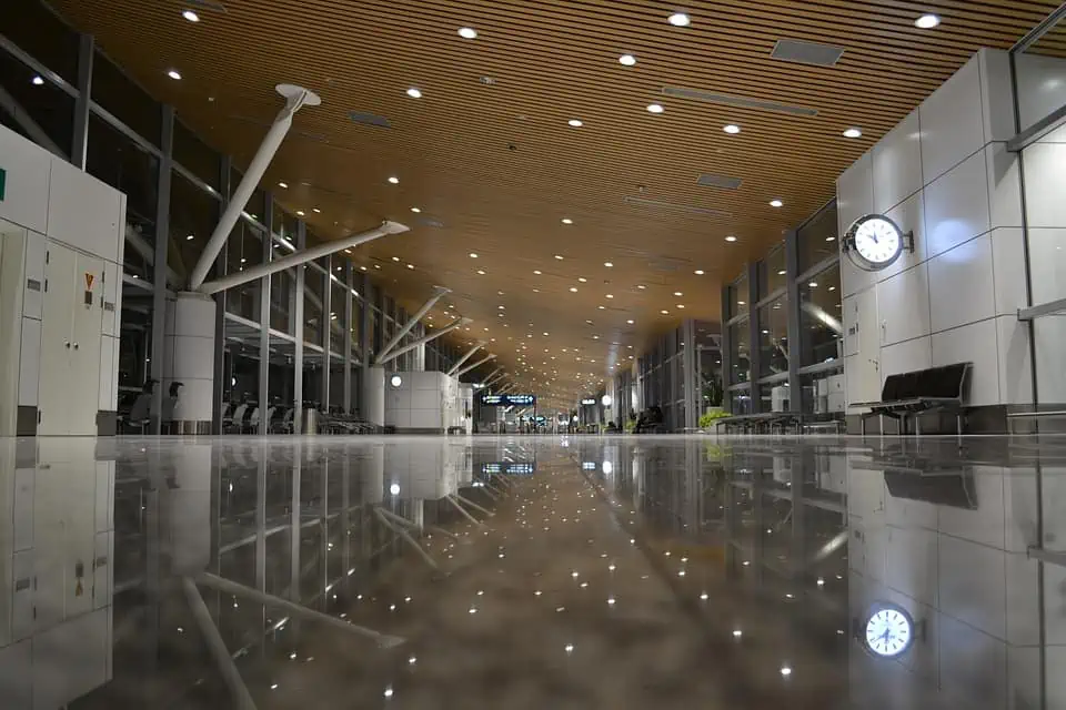 Tips for Saving on Holiday Travel