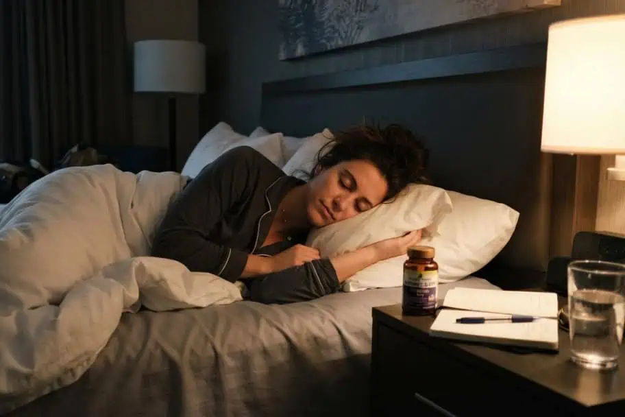 Use Melatonin Instead of Sleeping Pills Staying Healthy When Traveling - Use Melatonin Instead of Sleeping Pills