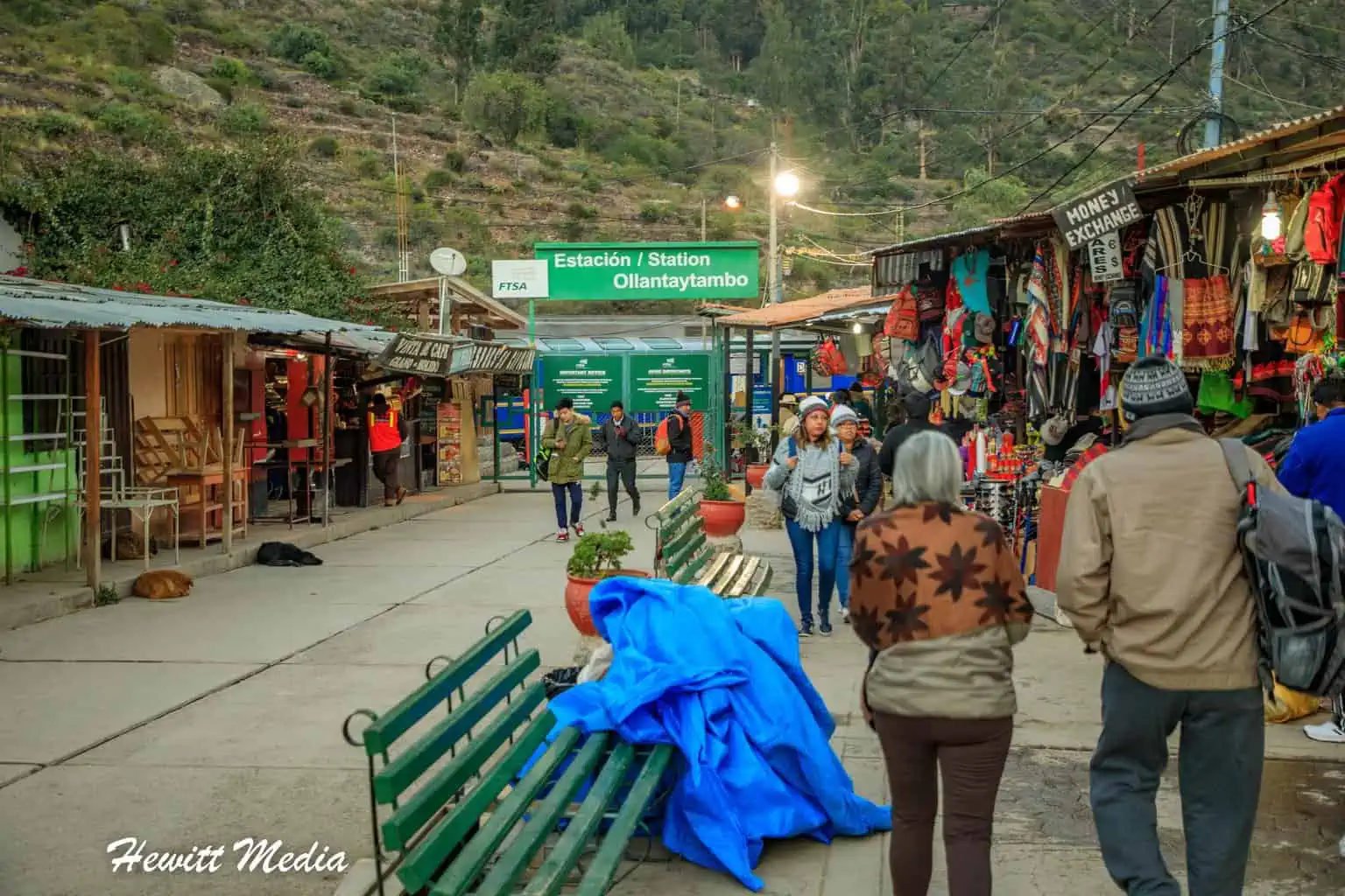 Machu Picchu Visitor Guide - Ollantaytambo Train Station