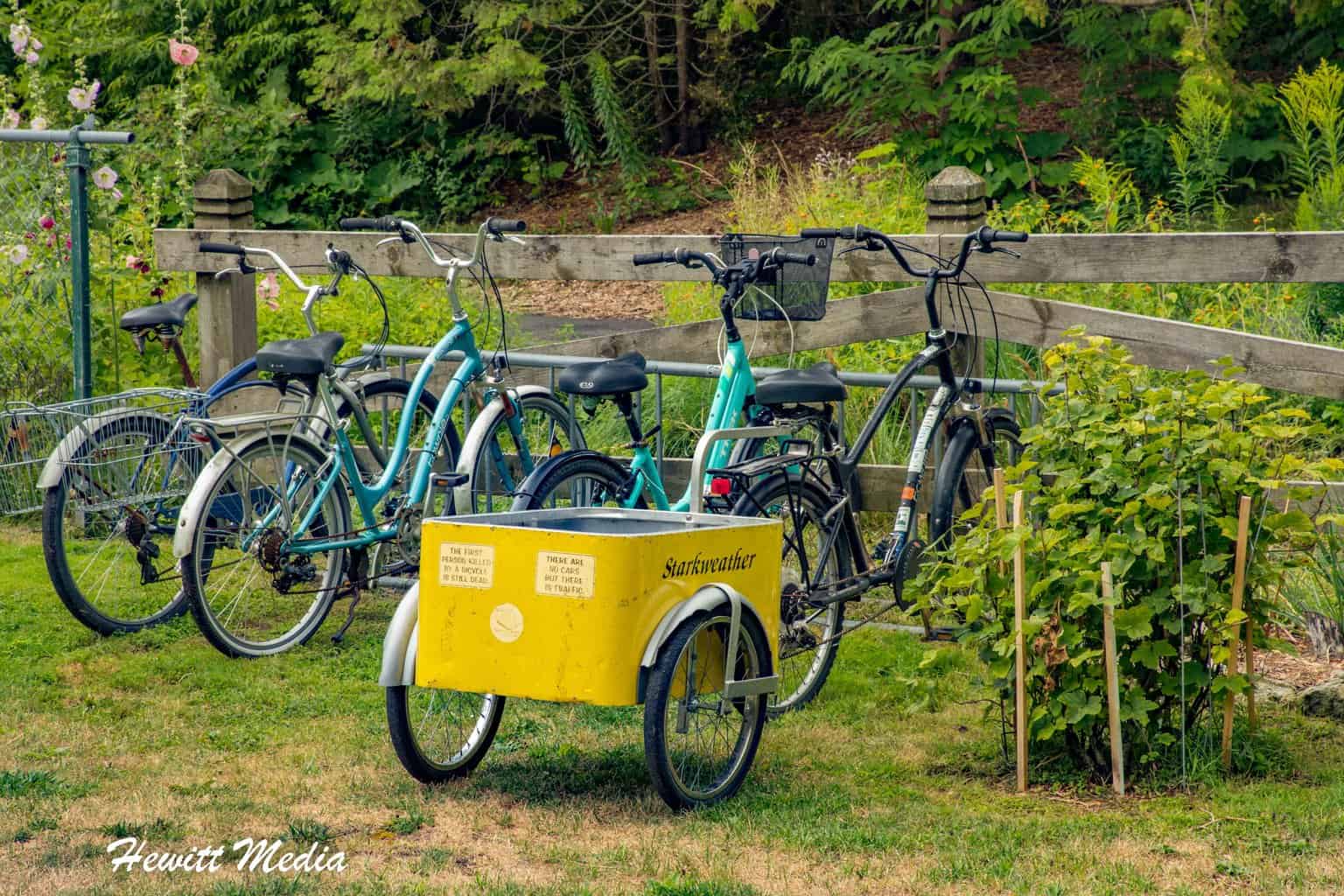 Mackinac Island Visitor Guide - Bicycling