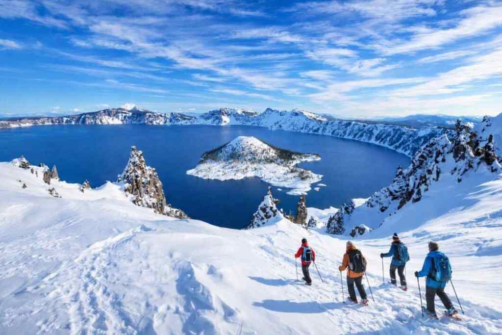 Crater Lake National Park Guide - Snow Shoeing