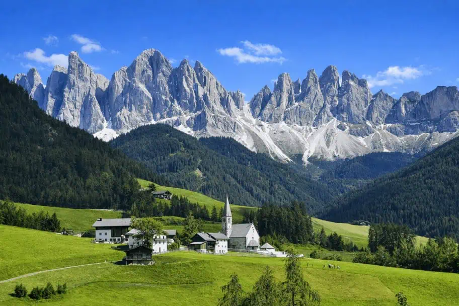 Mountain Travel Destinations - The Dolomites