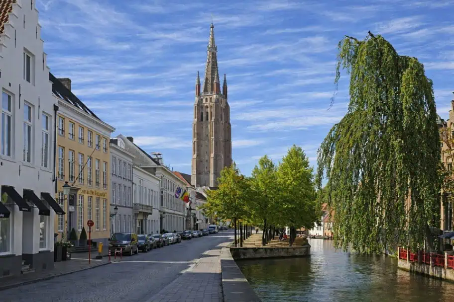 Bruges Travel Guide