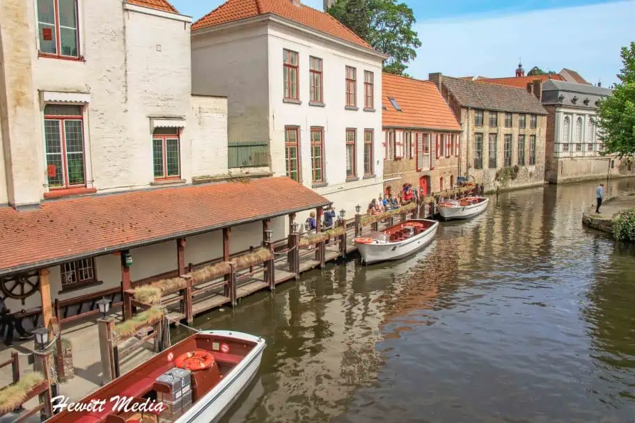 Bruges Travel Guide