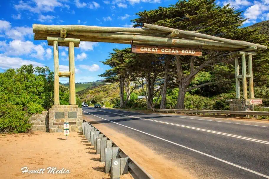 The Memorial Arch on the Great Ocean Road