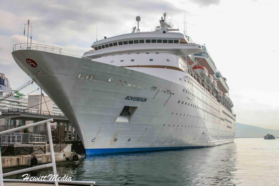 Ferry Boat to Capri, Italy Ferry Boat to Capri, Italy