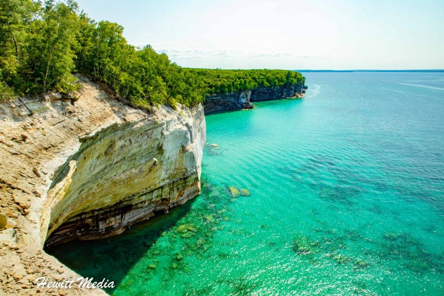 Pictured Rocks Travel Guide