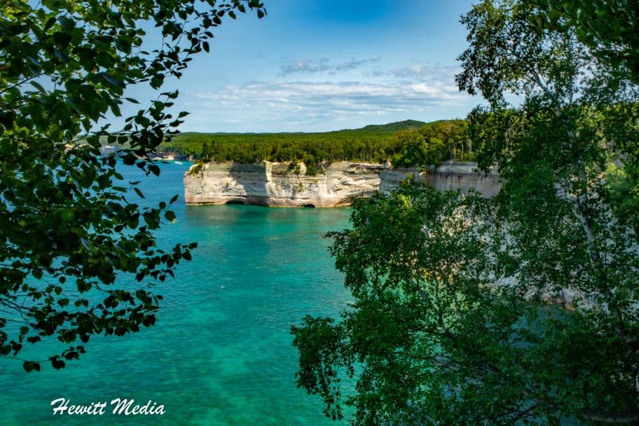 Pictured Rocks Travel Guide