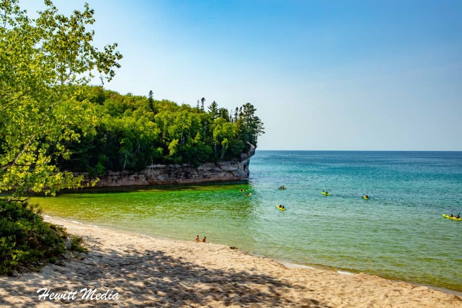 Pictured Rocks Travel Guide