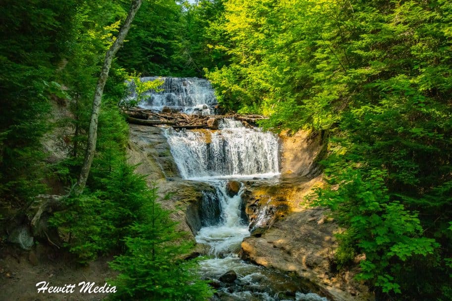 Pictured Rocks Travel Guide