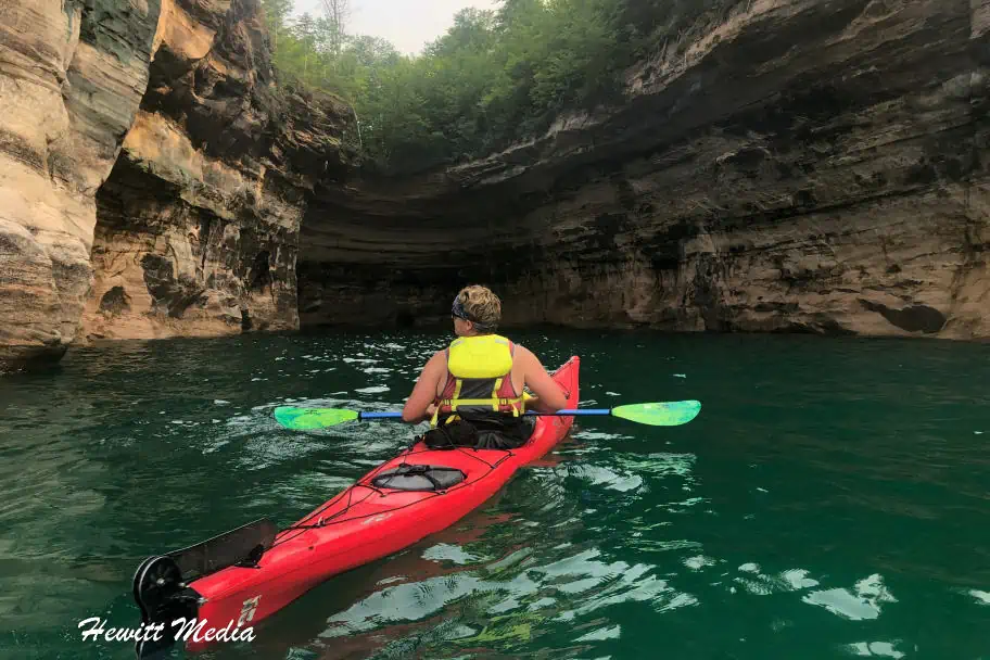 Pictured Rocks Travel Guide