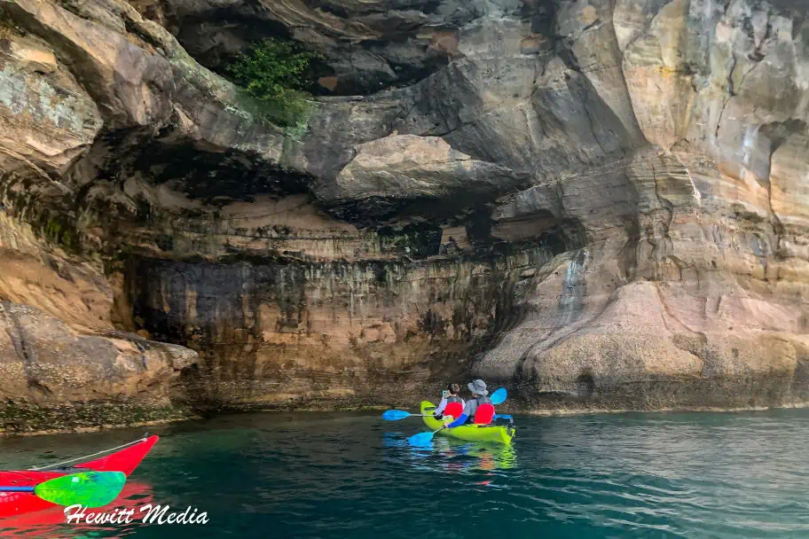 Pictured Rocks Travel Guide