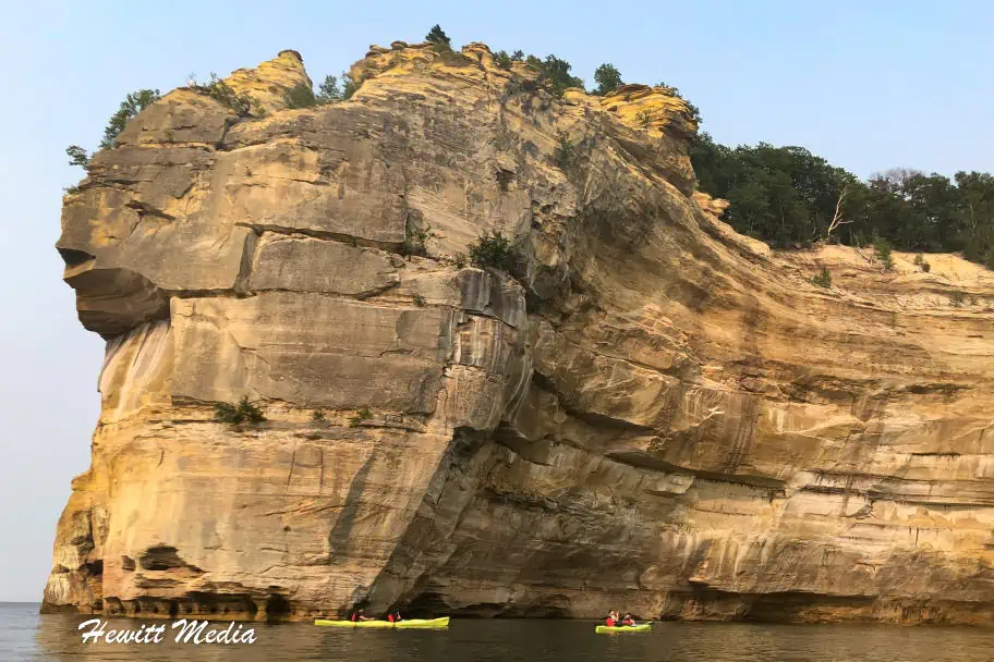Pictured Rocks Travel Guide