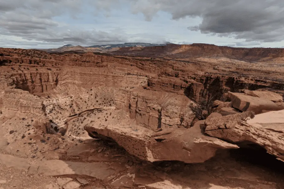 Southern Utah Road Trip - The Goosenecks Overlook
