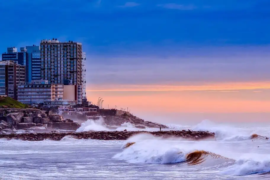 Save Money on Hotels - Be Flexible in Where You Stay