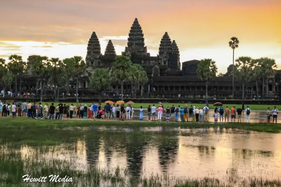 Angkor Wat Sunrise Photo Crowd