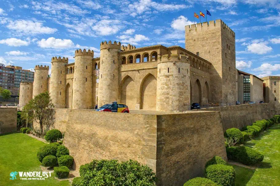 Palacio de la Aljaferia Palacio de la Aljaferia