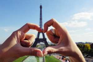 Top Destinations for a Romantic Honeymoon Photoshoot