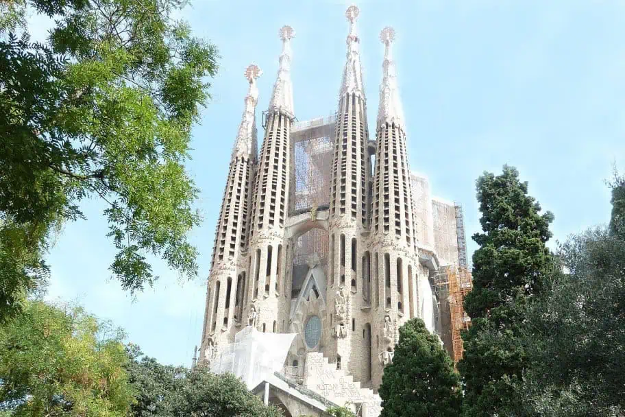 The Sagrada Família A Day in Barcelona - The Sagrada Família