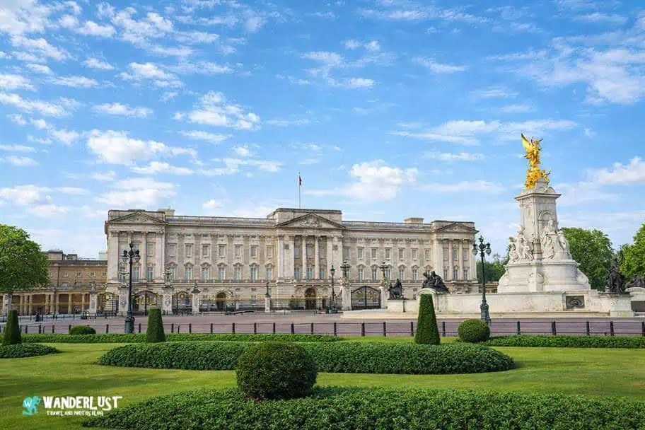 London travel guide - Buckingham Palace