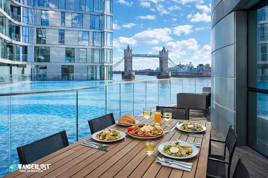 London travel guide - Cheval Three Quays Hotel