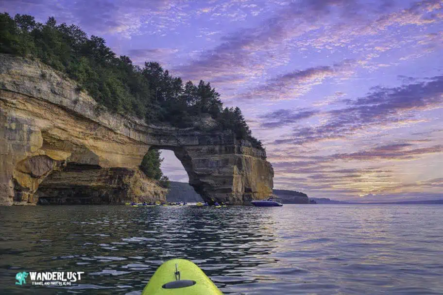 Pictured Rocks Travel Guide - Kayaking at Pictured Rocks