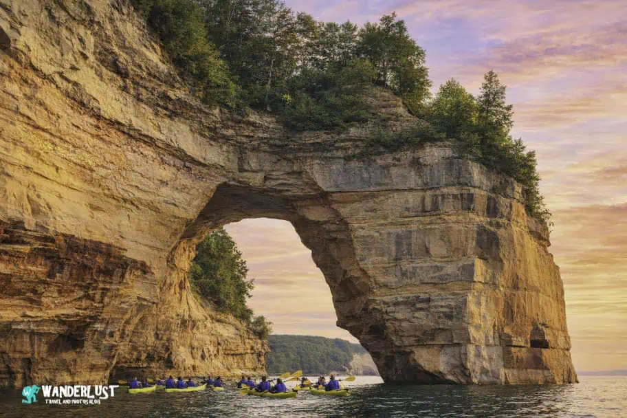 Pictured Rocks Travel Guide