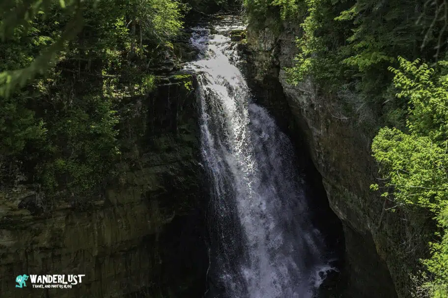 Pictured Rocks Travel Guide