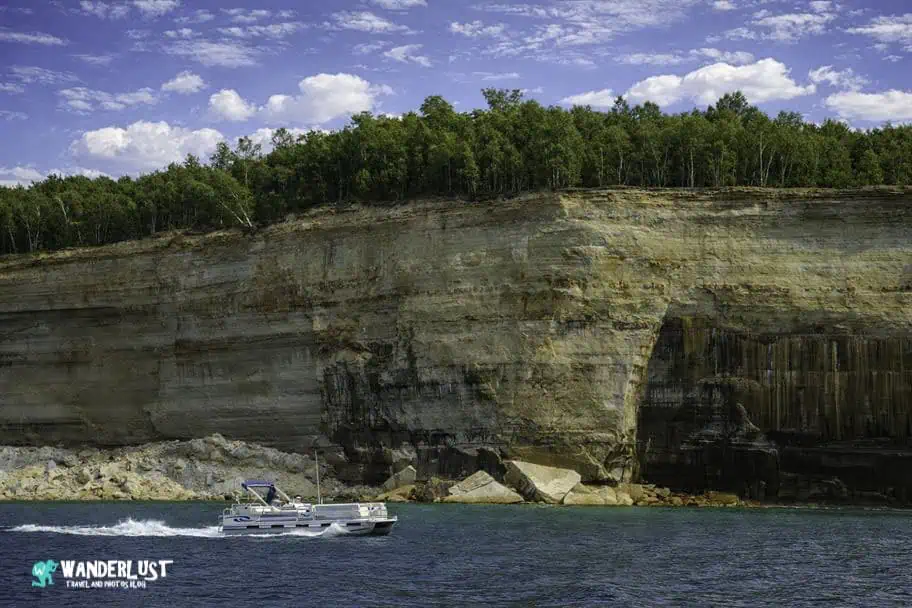 Pictured Rocks Travel Guide