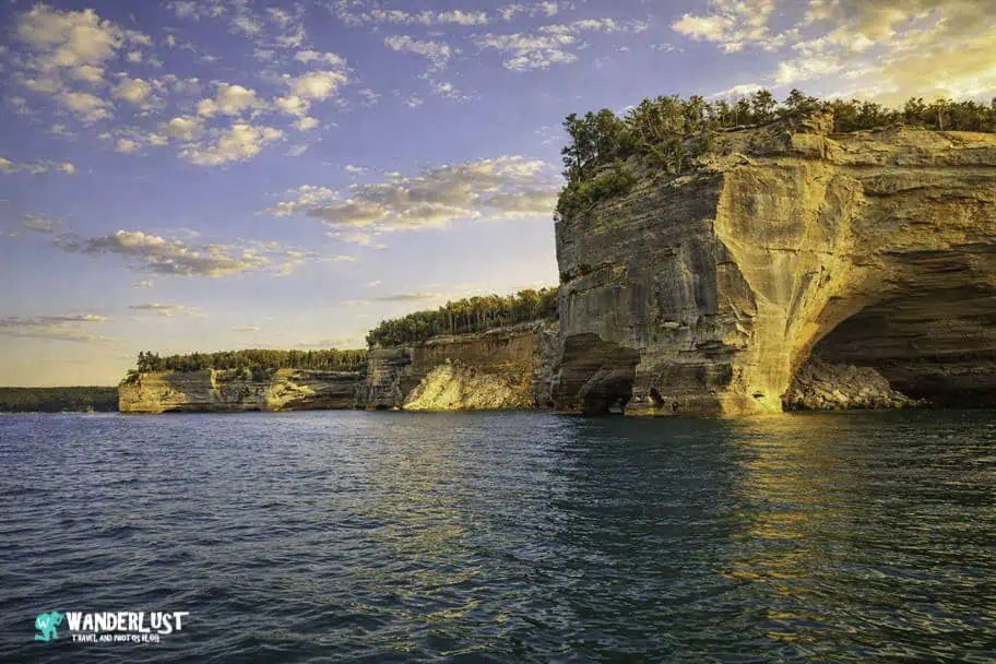 Pictured Rocks Travel Guide