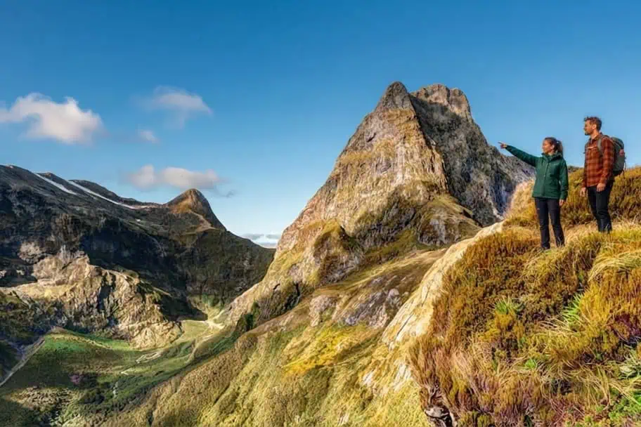 The Ultimate Milford Track Hiking Guide for Visitors to New Zealand