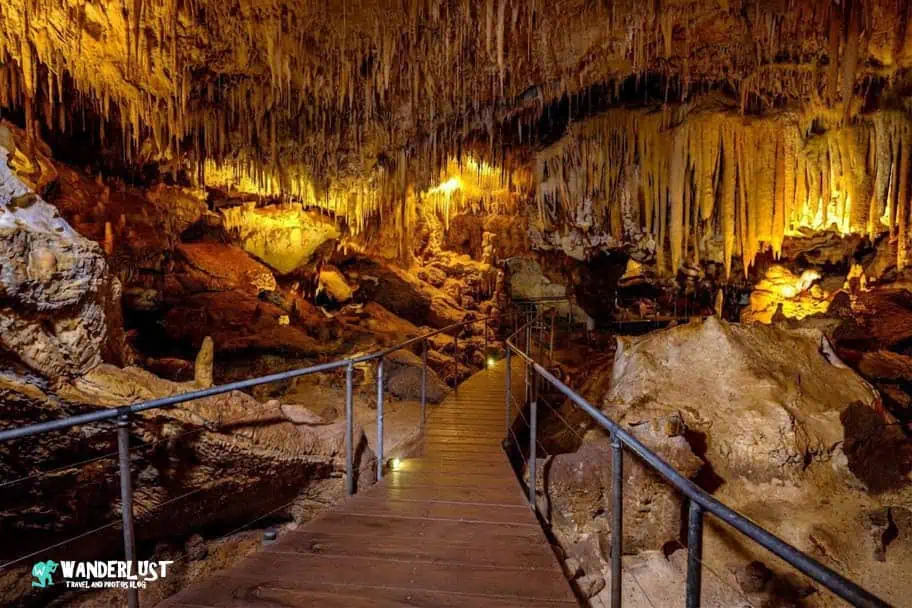 Jewel Cave National Monument