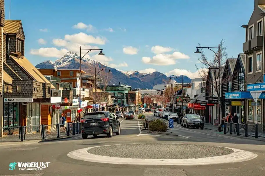 Queenstown, New Zealand Queenstown, New Zealand travel guide